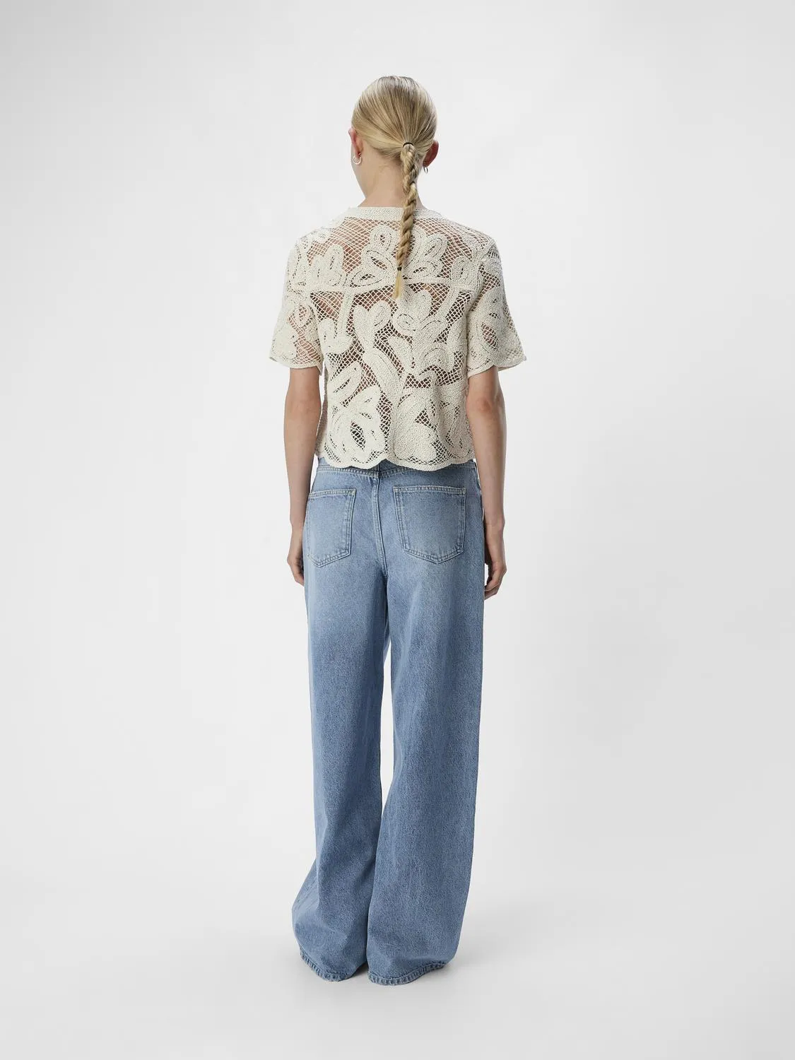 Betty High-Waisted Jeans (Medium Blue Denim)