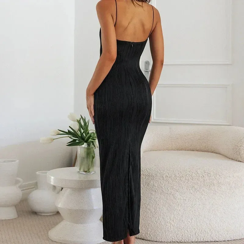 Charma - Elegant body hugging dress