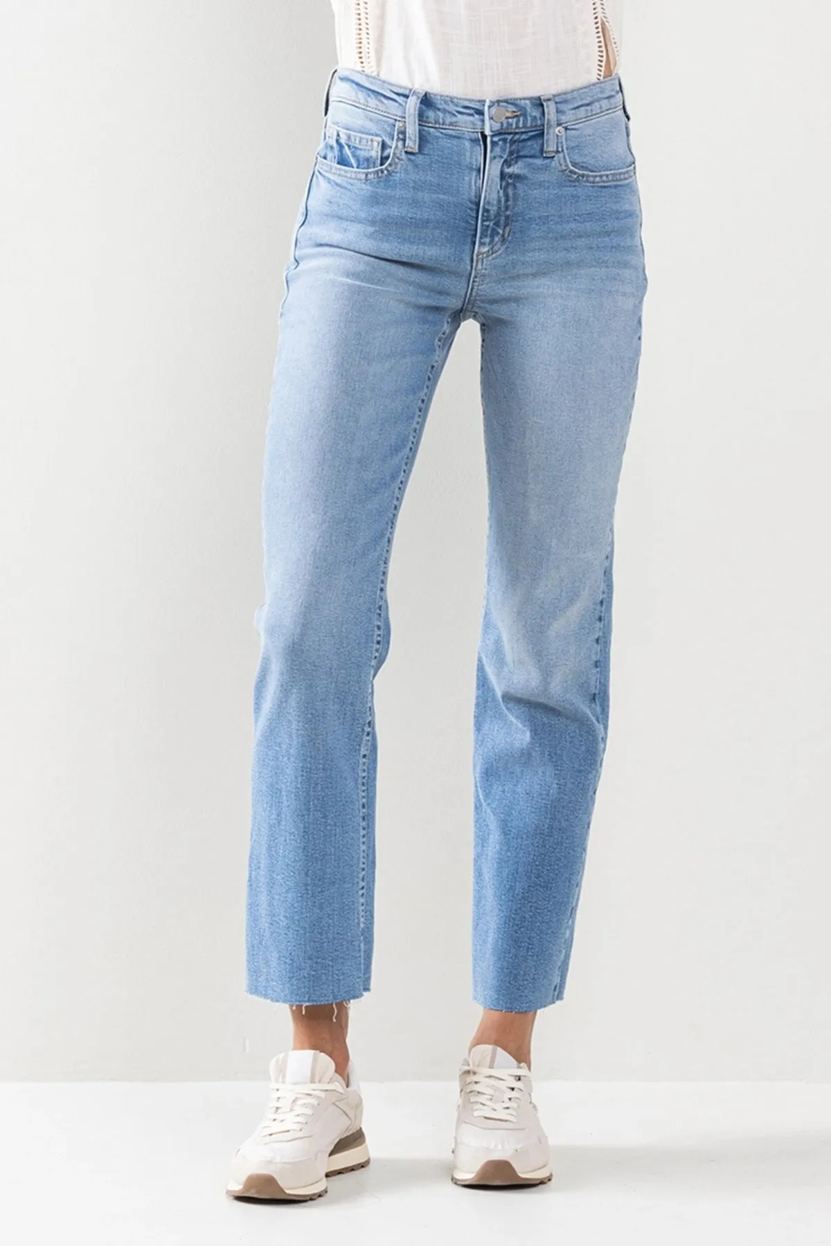 HR Slim Straight Jeans